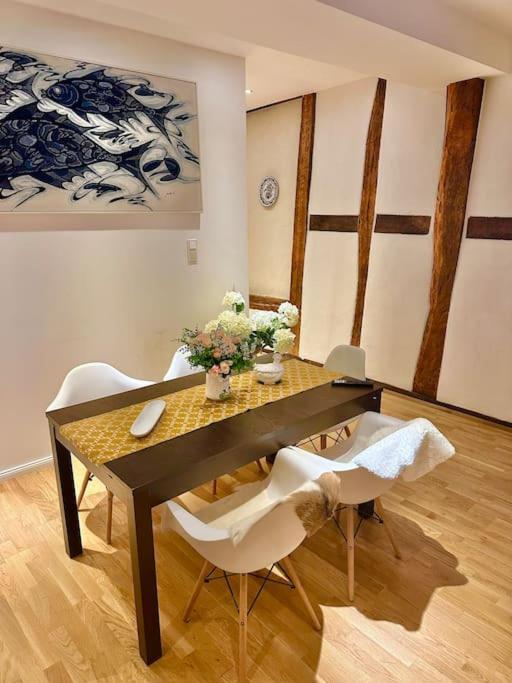Wohnung Am Schloss 2 - Bestes Apartment In Weilburg Buitenkant foto